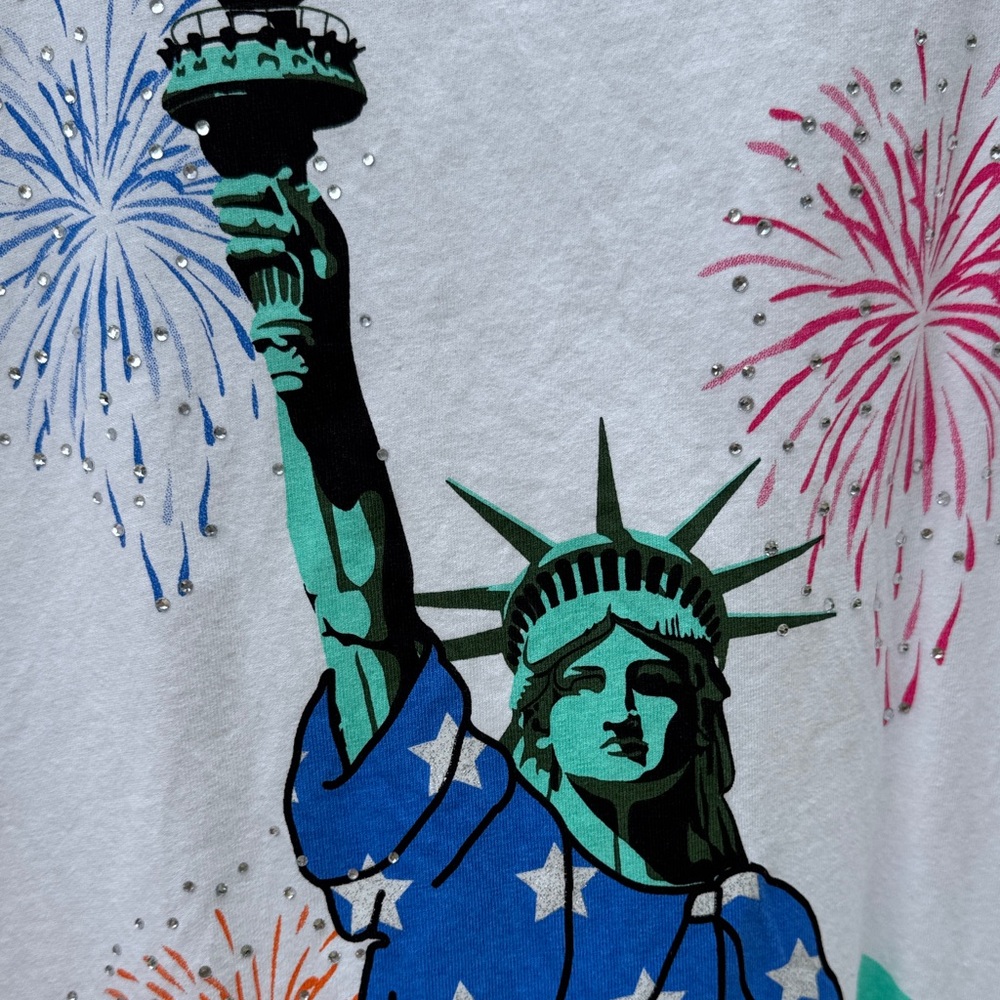 Fantastic Fawn White Graphic Statue of Liberty dress with Blue and Green Print - Picture 6 of 9